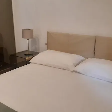 Elisa *
